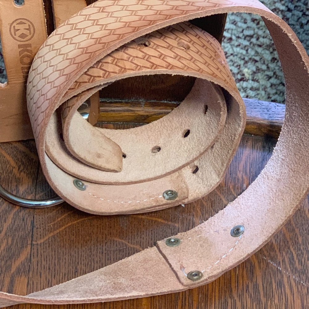 Kobalt Leather Tool Belt NWOT 34-55” Waist